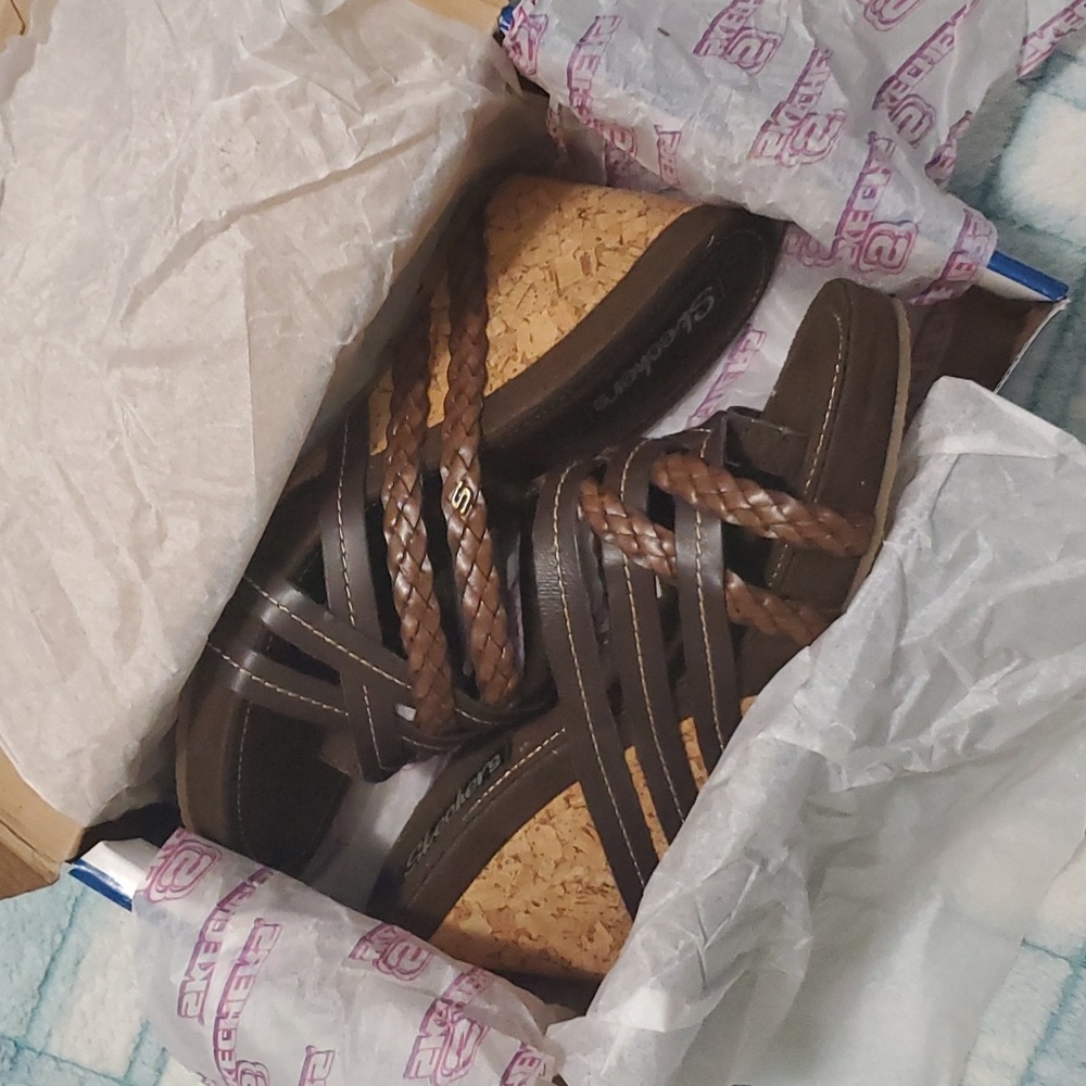SKECHERS PLATFORM SANDALS